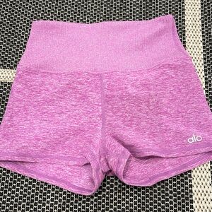 💜ALO 3” shorts in XXS💜